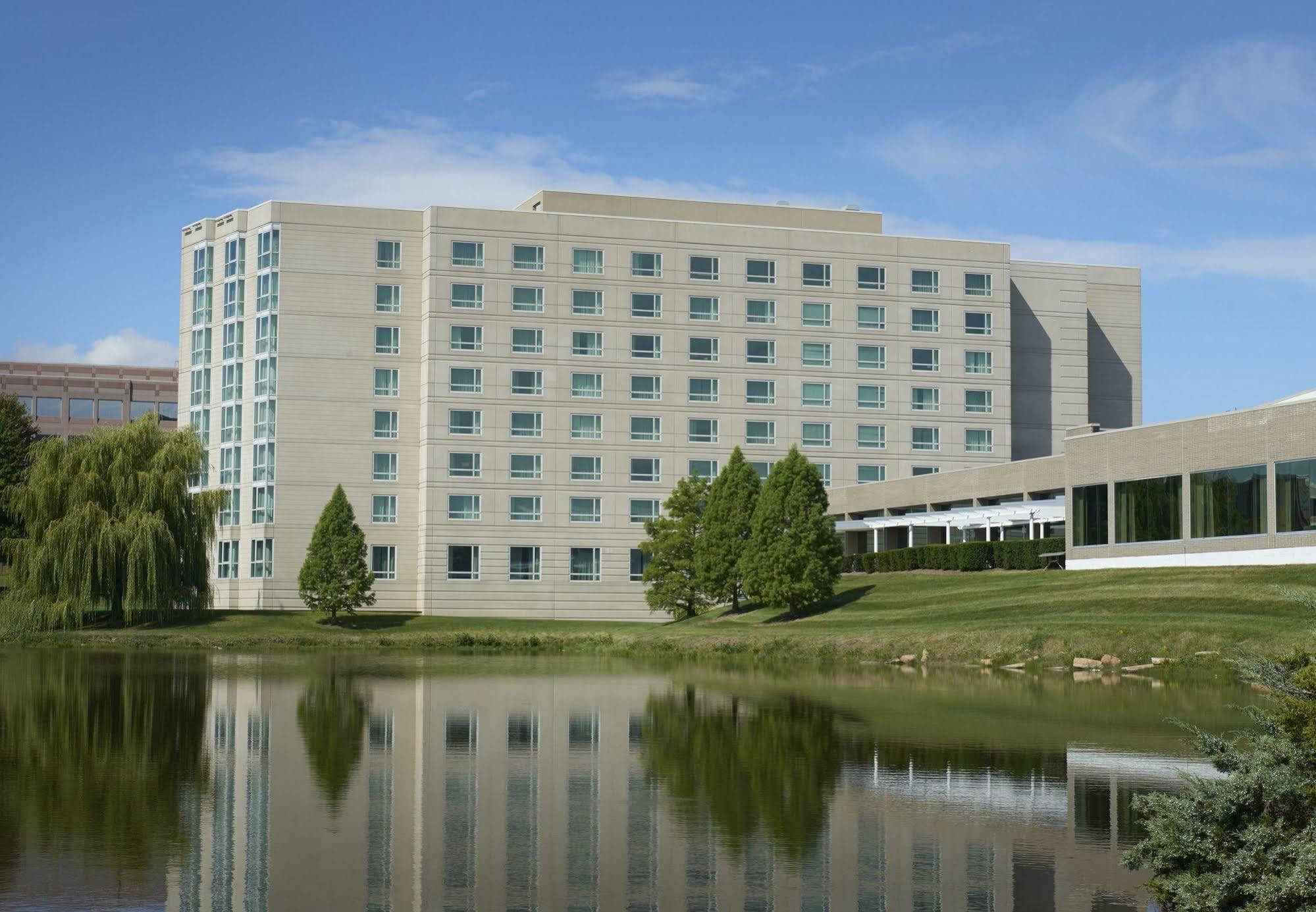 Chicago Marriott Southwest At Burr Ridge Hotel Exterior photo